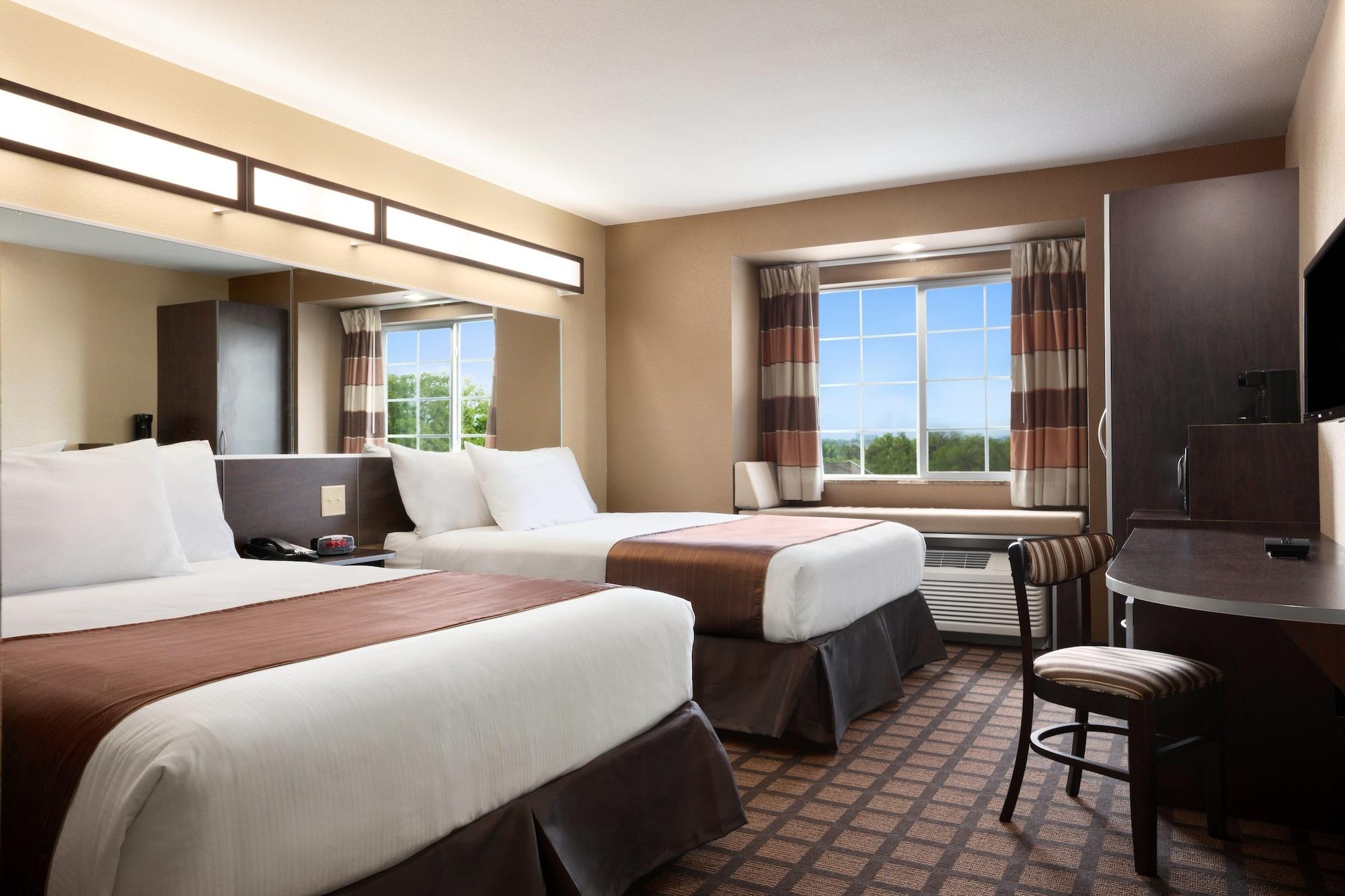 Microtel Inn & Suites Cotulla Eksteriør billede