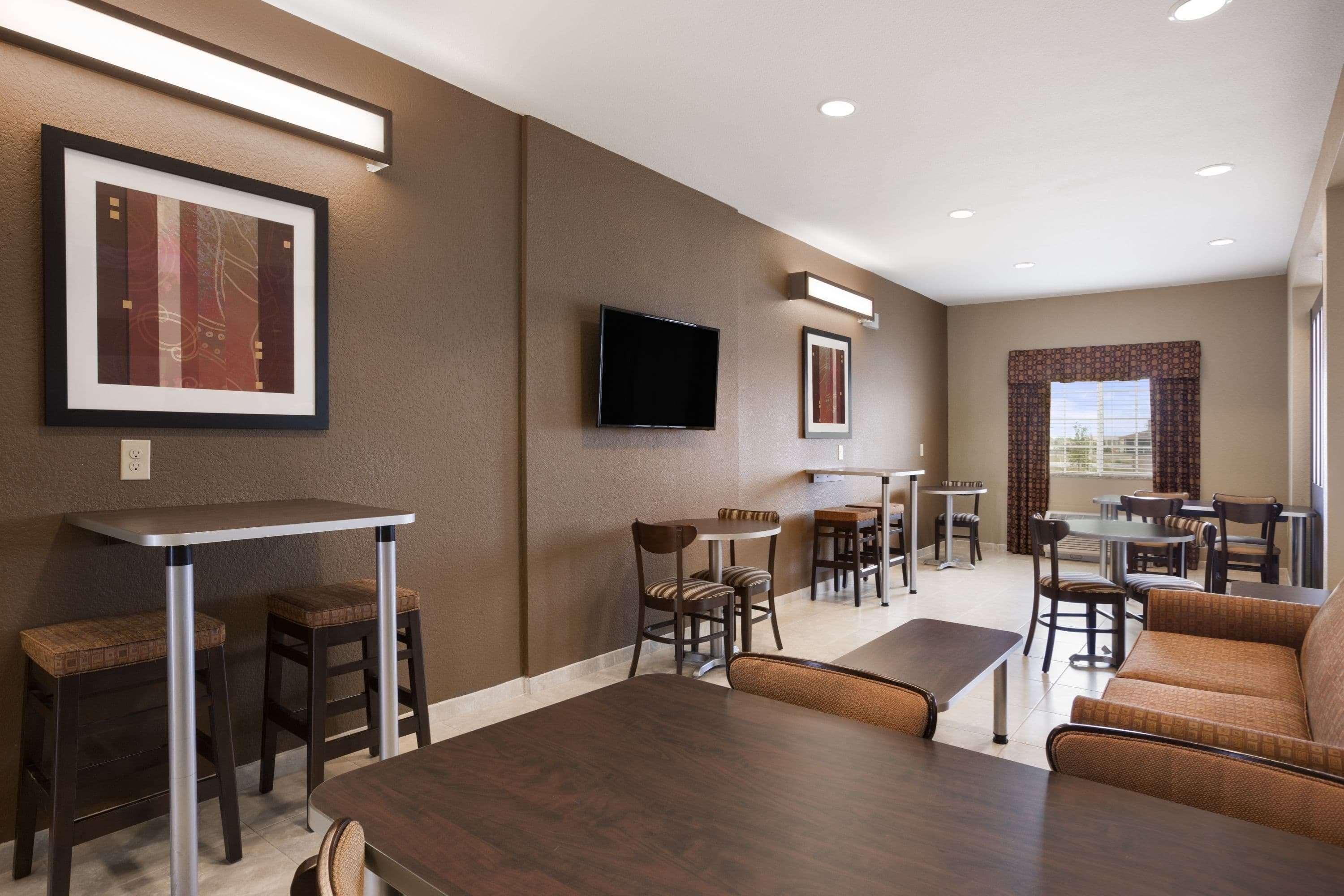 Microtel Inn & Suites Cotulla Eksteriør billede